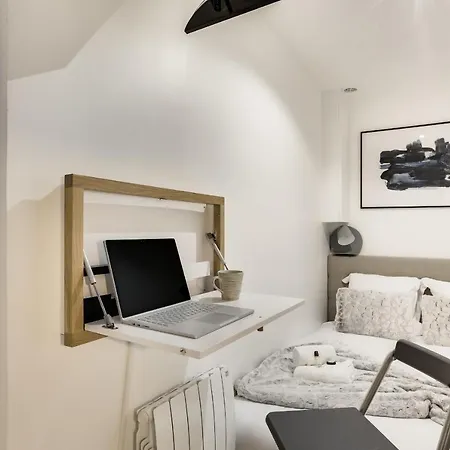 Luxe Studio With Jacuzzi - Grands Boulevards * パリ